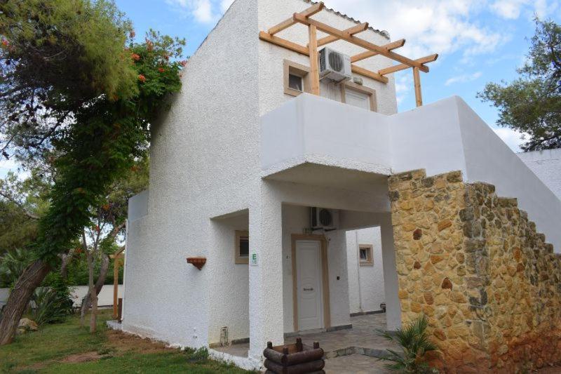 Marzi Beach And Bungalows Hotel Kokkonion Exterior photo