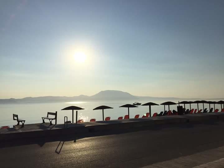 Marzi Beach And Bungalows Hotel Kokkonion Exterior photo