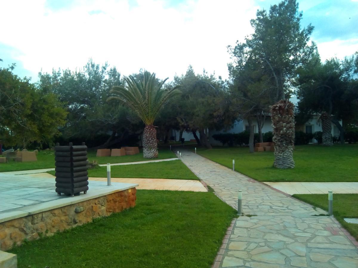 Marzi Beach And Bungalows Hotel Kokkonion Exterior photo